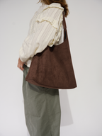 Timeless Leather Tote for Everyday Use