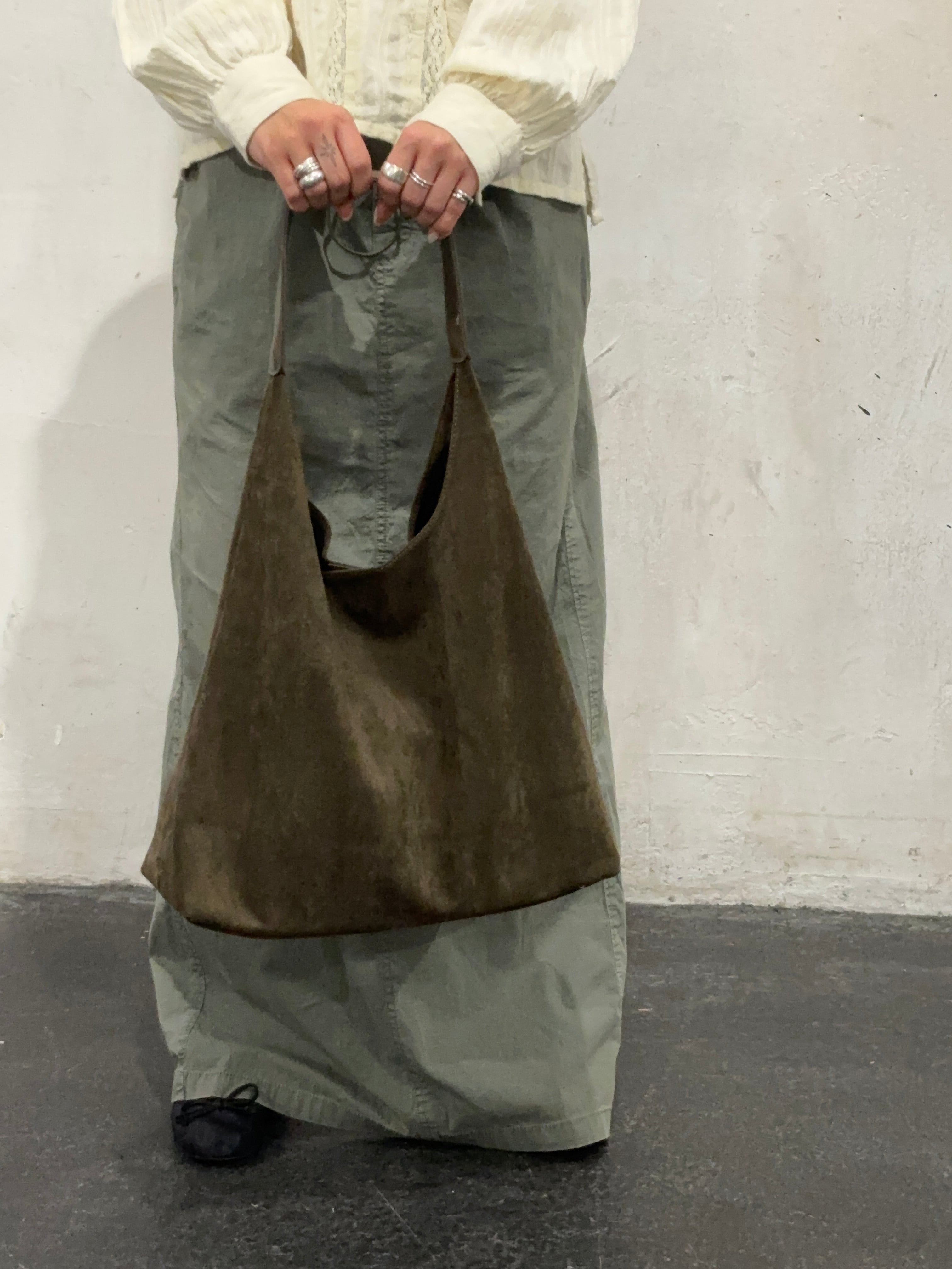 Timeless Leather Tote for Everyday Use